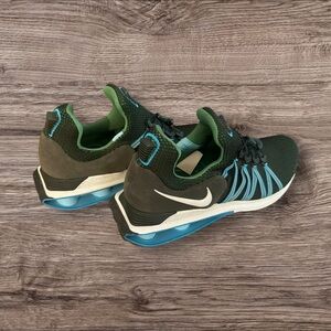 Nike Shox TLX Mid SP – Army Green / Aqua Blue – Men’s 10.5
Worn once
